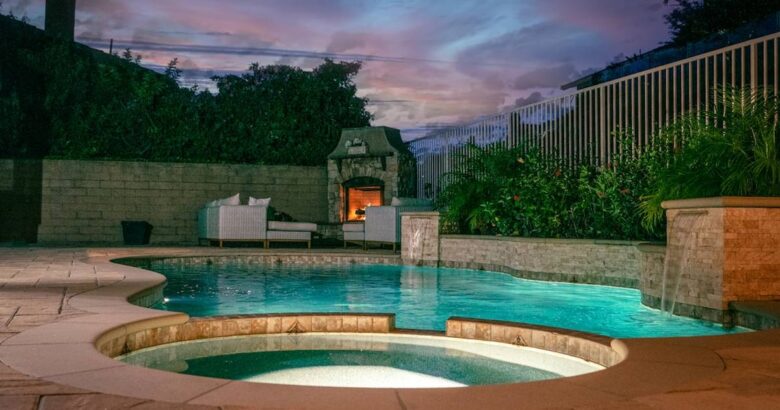 Quanto custa manter uma piscina por mês numa casa?